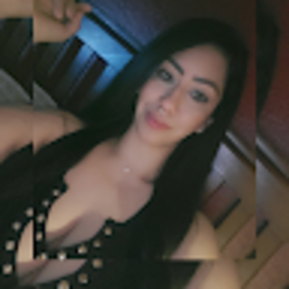 Meet your Posher, Yesenia